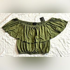 Forever 21 Women's Olive Green Off-Shoulder Top Size Medium NWT